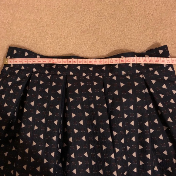 💜Navy Patterned Layered Skirt - Picture 6 of 7